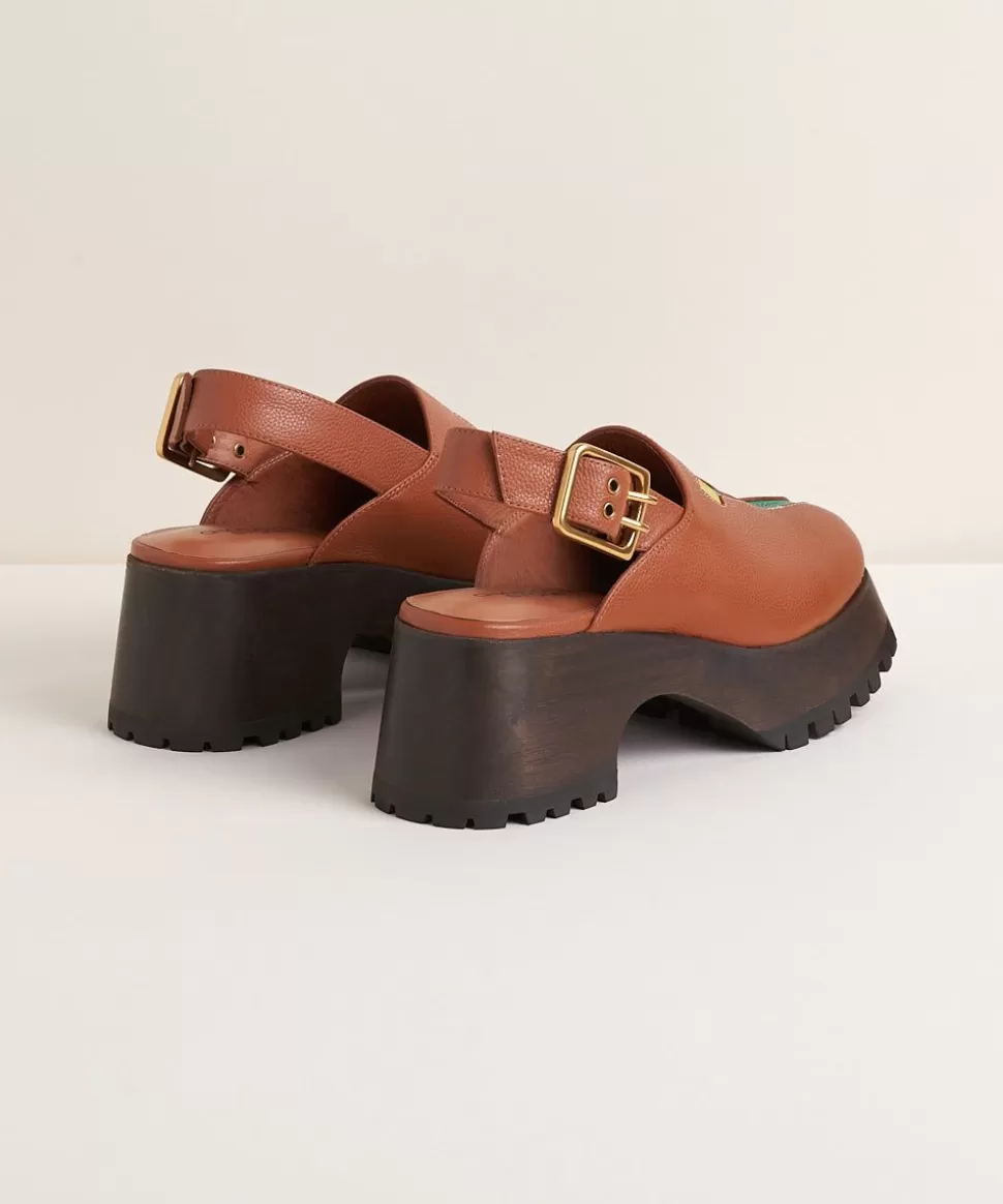 darren_in_luggage_tulip_3.webp Best Sale Charlotte Stone Darren In Luggage Tulip