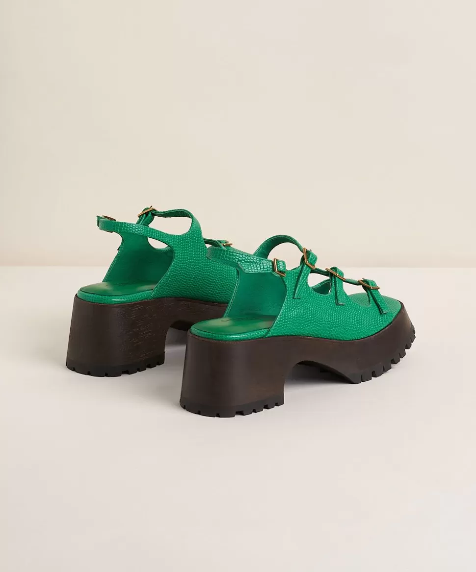 ira_in_kite_3.webp Cheap Charlotte Stone Ira In Kite