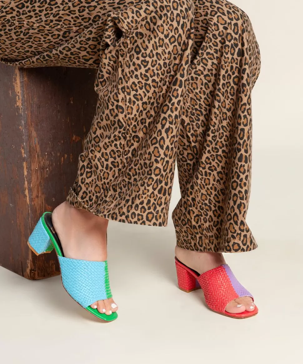 lenu_in_tropical_5.webp Discount Charlotte Stone Lenu In Tropical