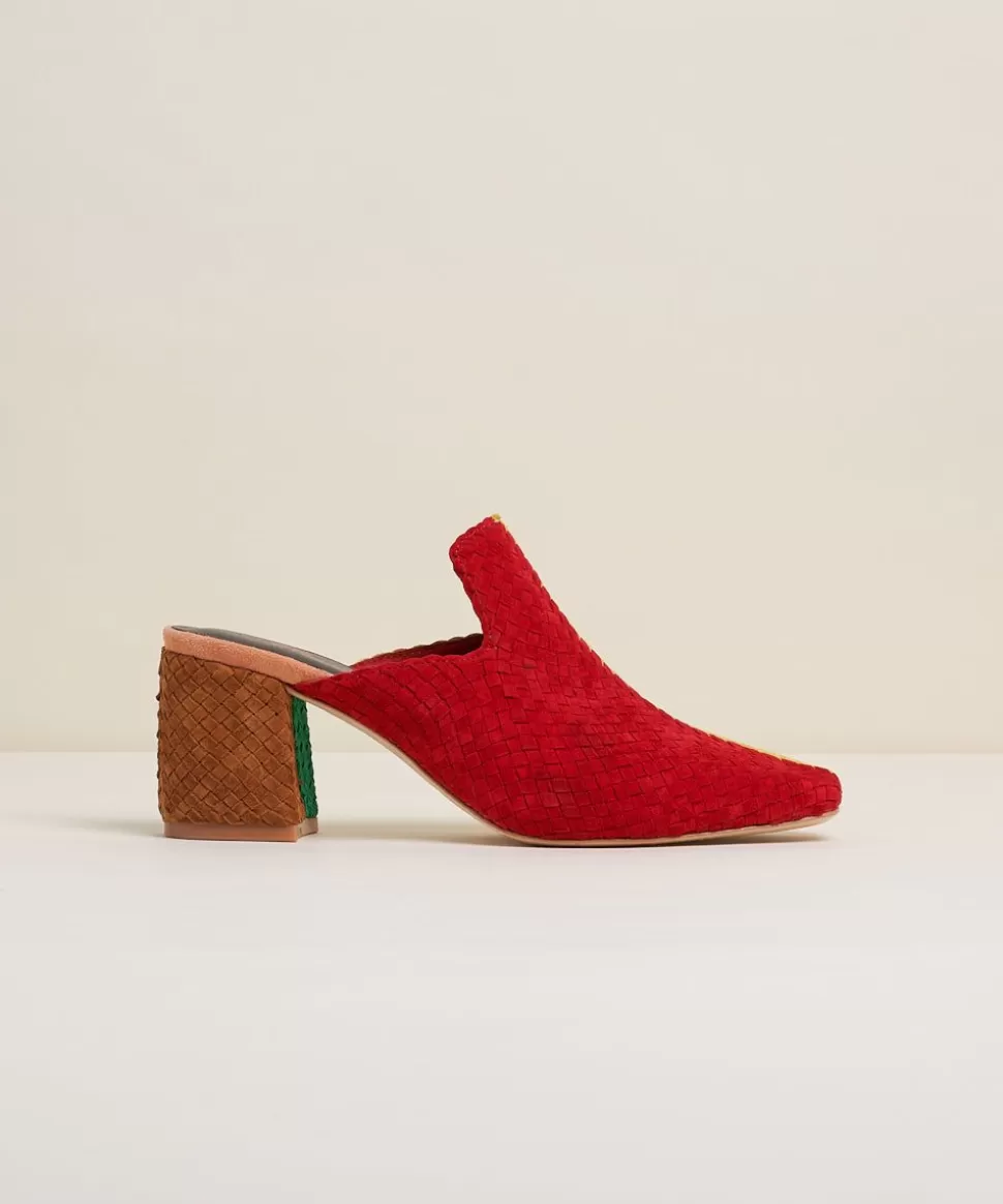 mae_in_kingston_8.webp Fashion Charlotte Stone Mae In Kingston